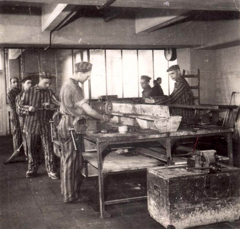 Gevangenen aan het werk in Blechhammer