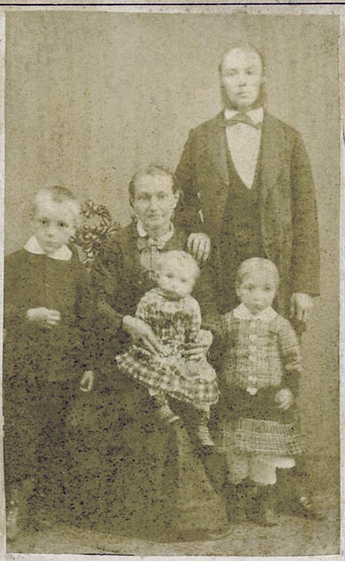 Jacob Geusebroek en Margaretha Deuling met hun kinderen Jan, Cornelia en Frans
